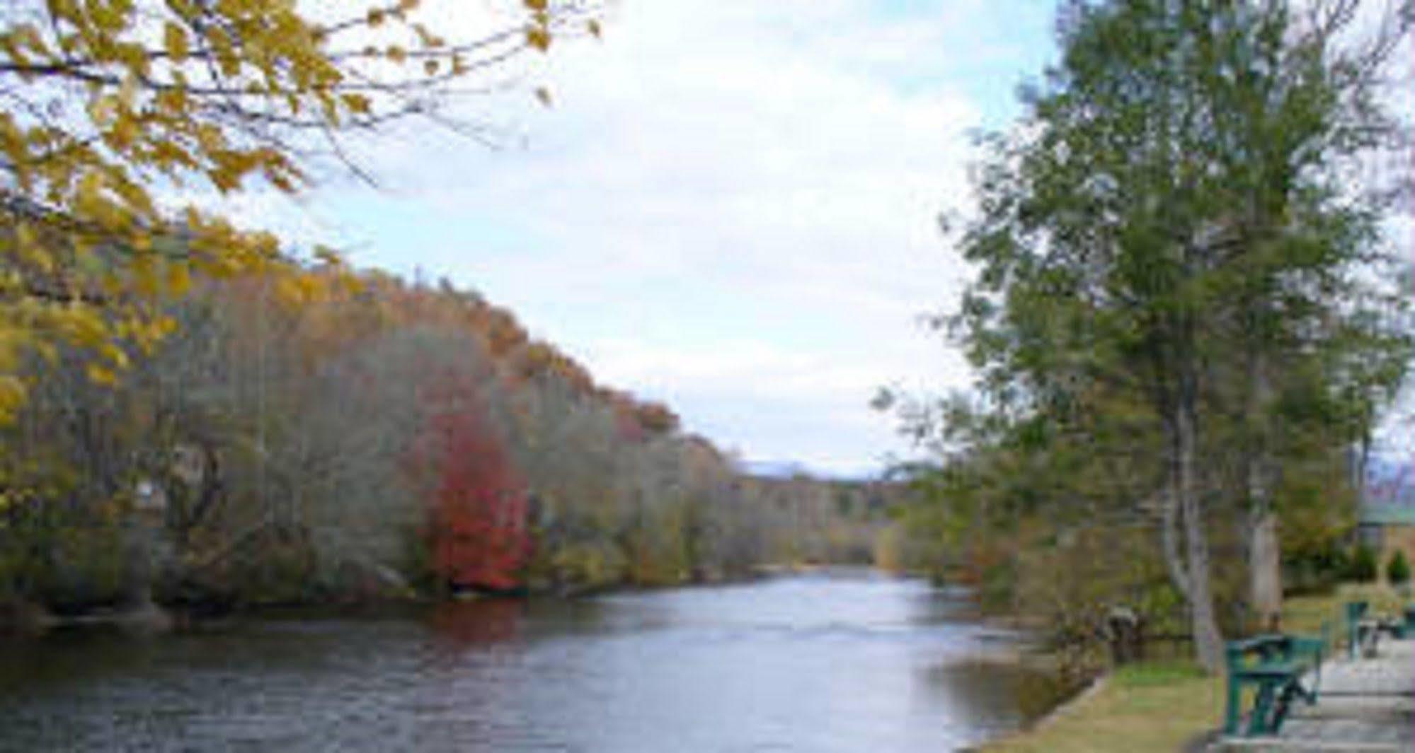 Riverbend Lodging Bryson City Dış mekan fotoğraf